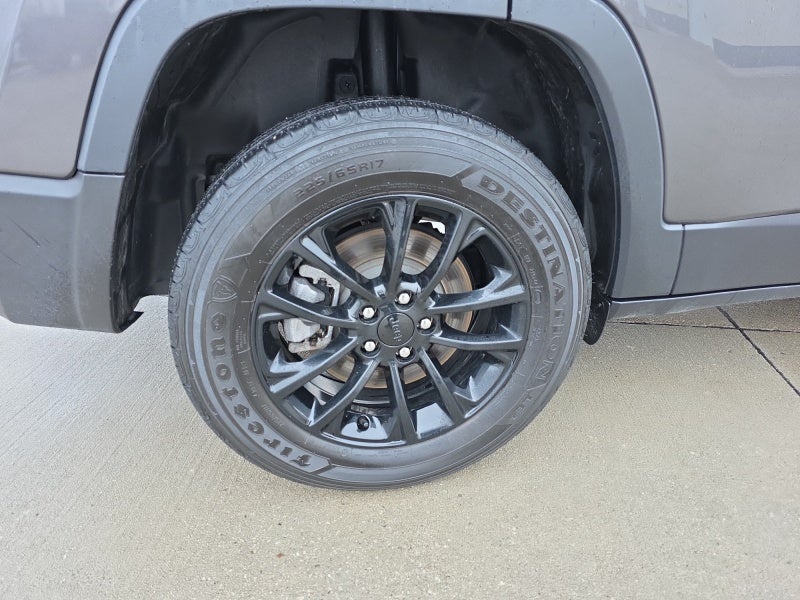 2023 Jeep Cherokee Altitude Lux