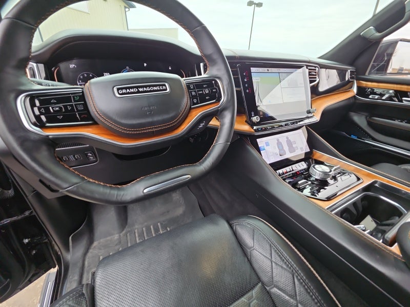 2022 Jeep Grand Wagoneer Series III