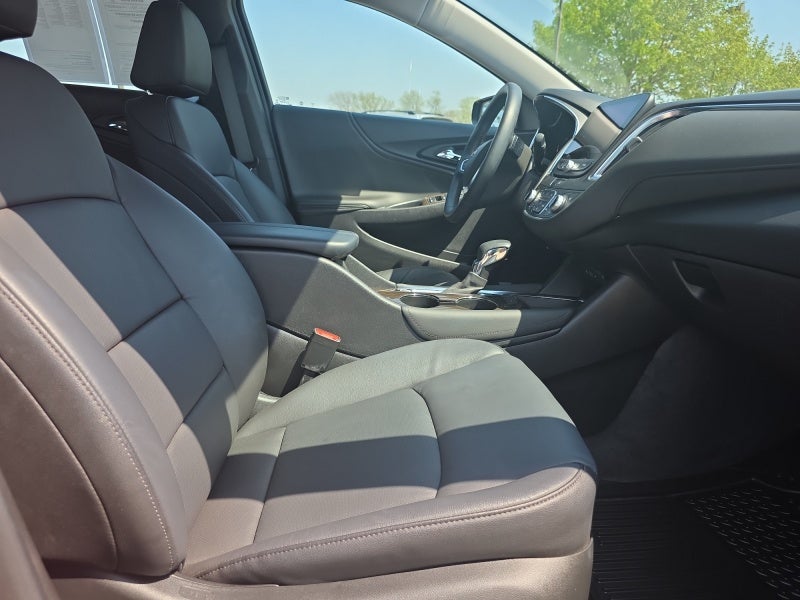 2024 Chevrolet Malibu 2LT