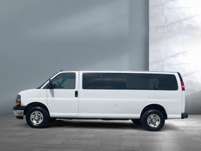 2024 Chevrolet Express Passenger 3500 1LT