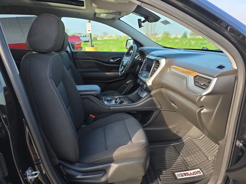 2022 GMC Acadia SLE