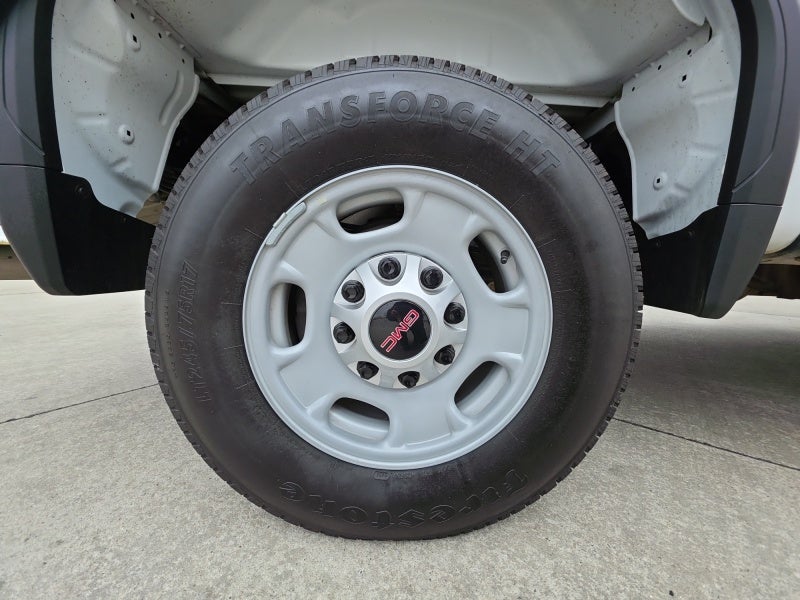 2025 GMC Sierra 2500 HD Pro