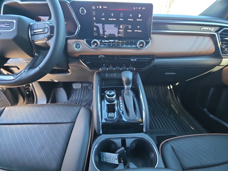 2023 GMC Canyon AT4