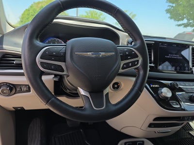 2020 Chrysler Pacifica Touring L Plus