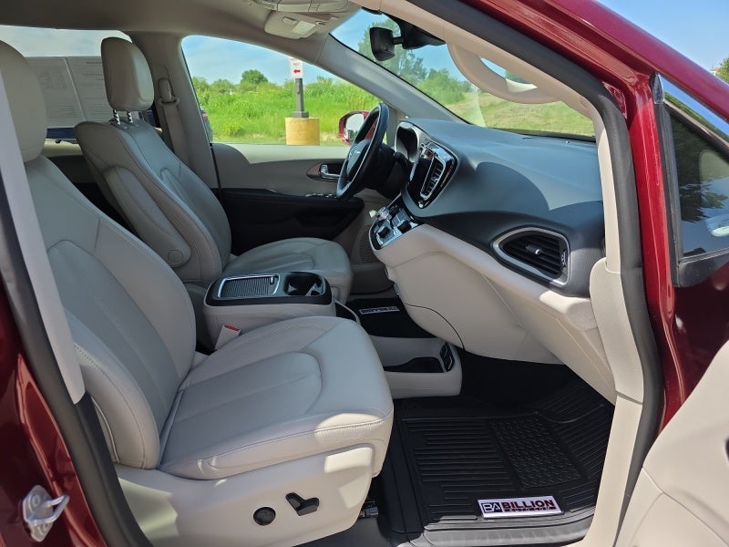 2020 Chrysler Pacifica Touring L Plus