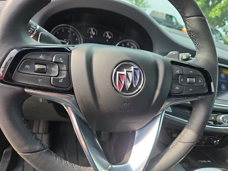 2022 Buick Enclave Essence