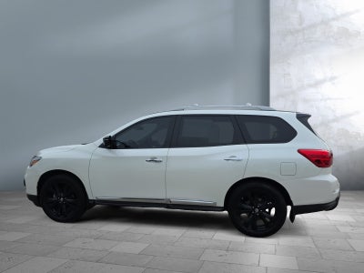 2017 Nissan Pathfinder Platinum