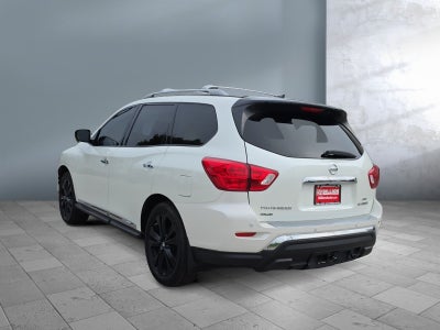 2017 Nissan Pathfinder Platinum