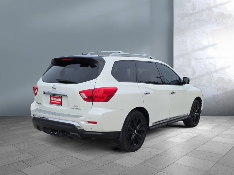 2017 Nissan Pathfinder Platinum