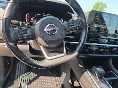 2022 Nissan Pathfinder Platinum