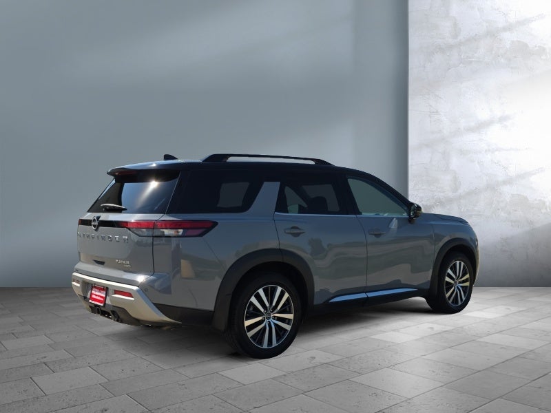 2022 Nissan Pathfinder Platinum