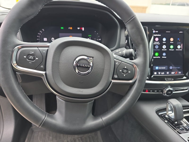 2024 Volvo S60 Recharge Plug-In Hybr Core Dark Theme