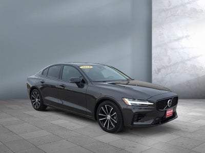 2024 Volvo S60 Recharge Plug-In Hybr Core Dark Theme