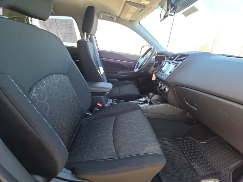 2025 Mitsubishi Outlander Sport S