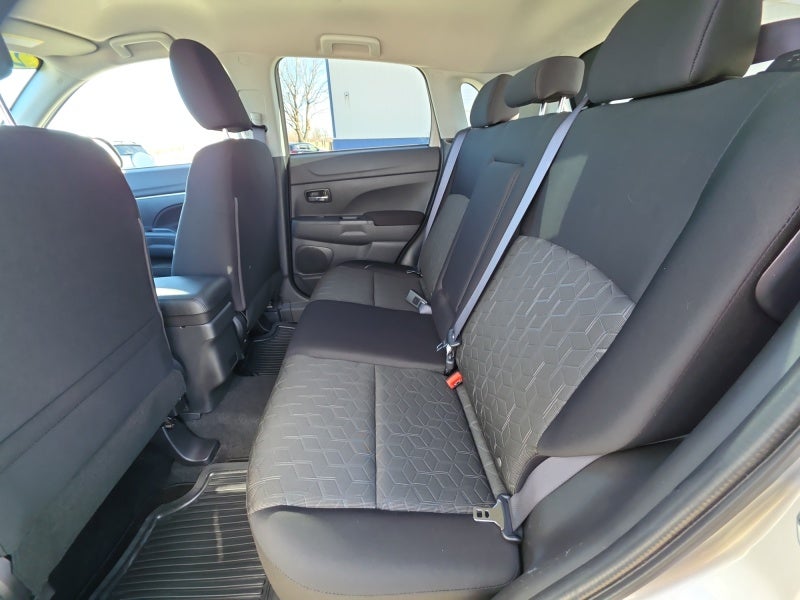 2025 Mitsubishi Outlander Sport S