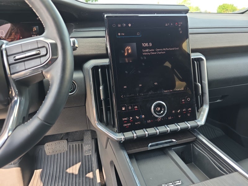 2025 GMC Acadia AWD Denali