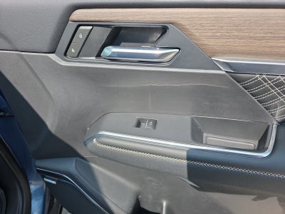 2025 GMC Acadia AWD Denali