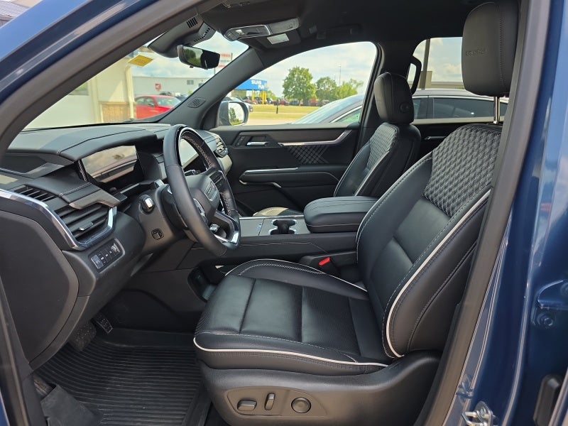 2025 GMC Acadia AWD Denali