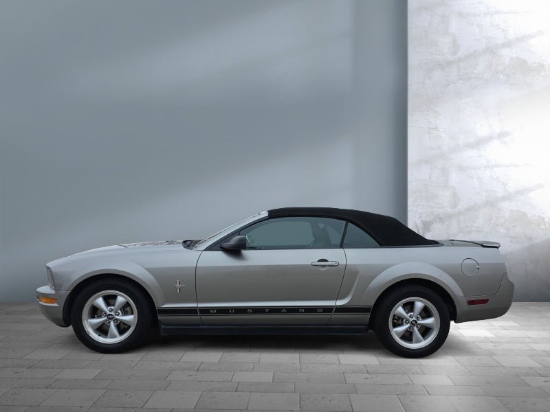 2008 Ford Mustang Deluxe