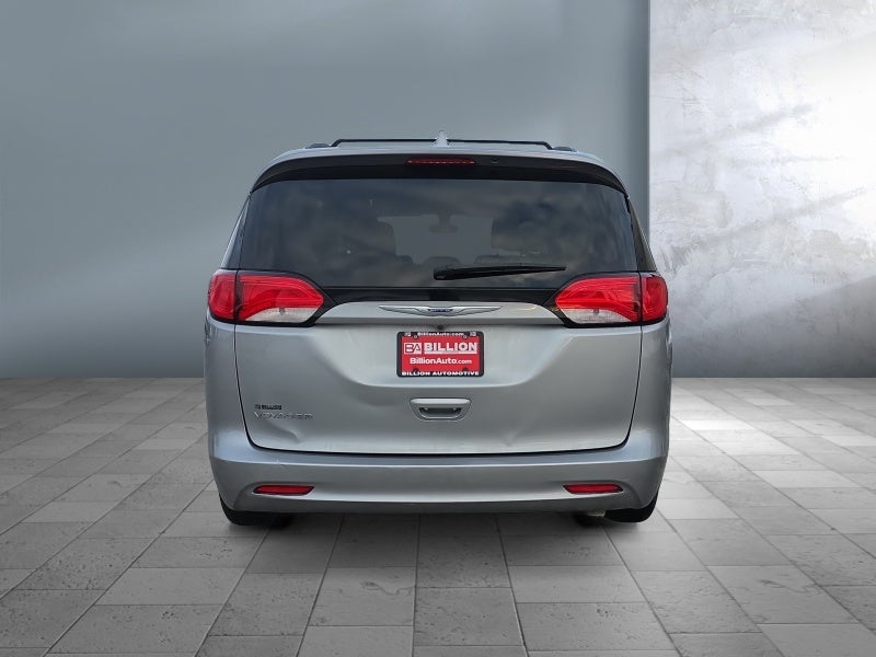 2020 Chrysler Voyager LXI