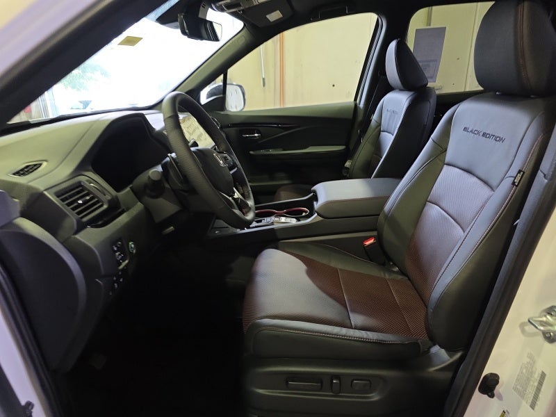 2026 Honda Ridgeline Black Edition Two-Tone