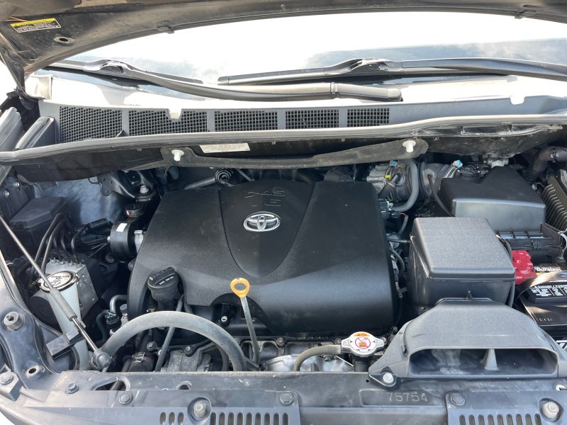 2019 Toyota Sienna LE