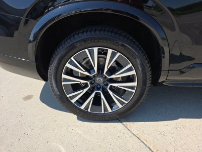 2022 Volvo XC90 Momentum