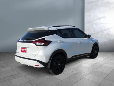 2021 Nissan Kicks SR