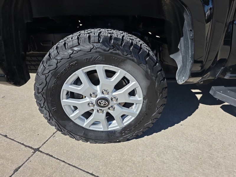 2024 Toyota Tacoma 4WD SR5