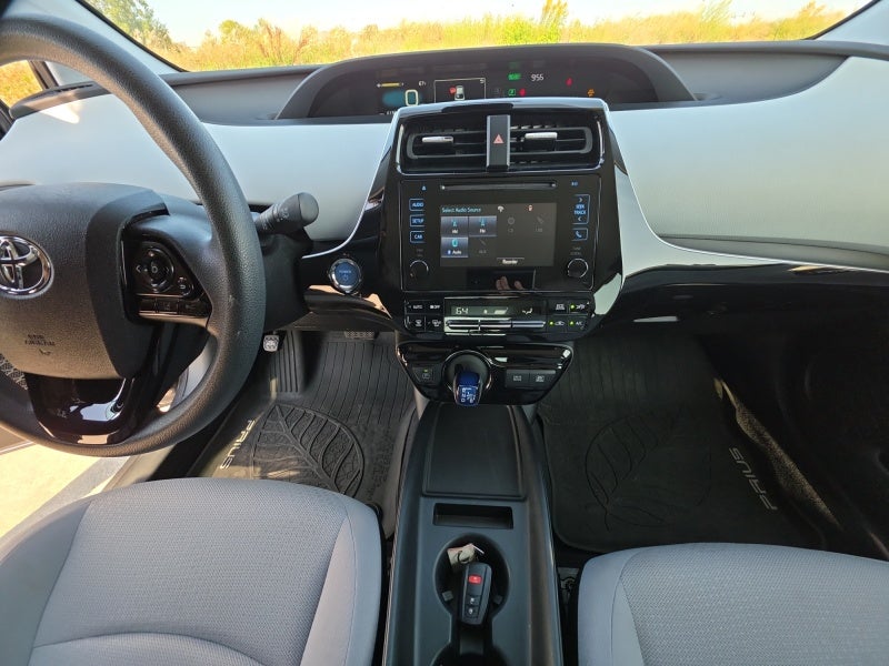 2019 Toyota Prius LE