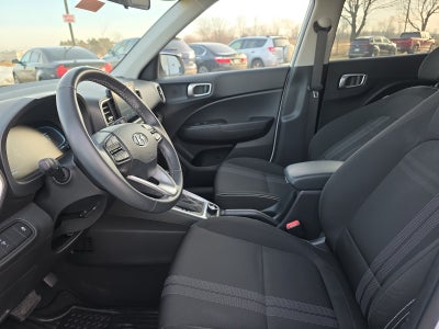 2023 Hyundai Venue SEL