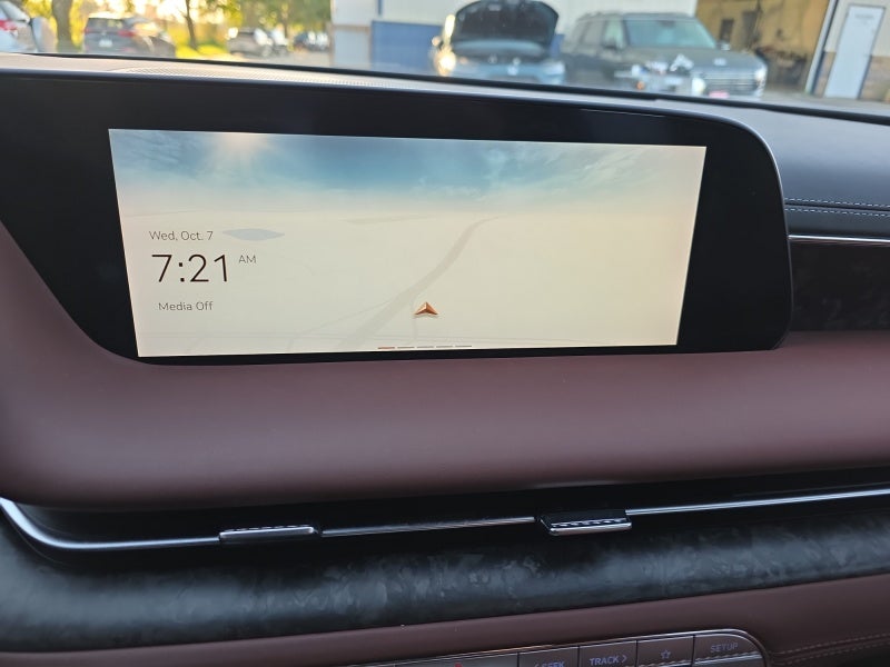 2024 Genesis G90 e-SC