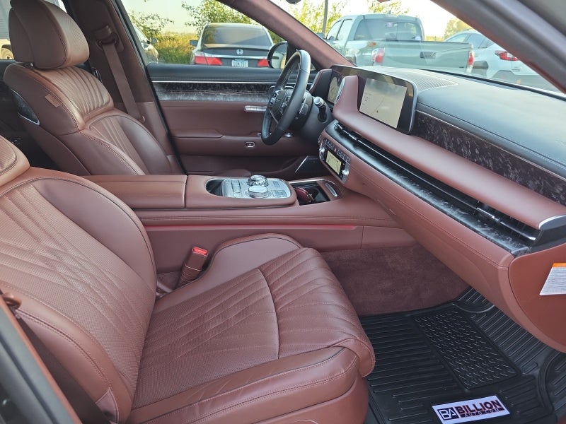 2024 Genesis G90 e-SC