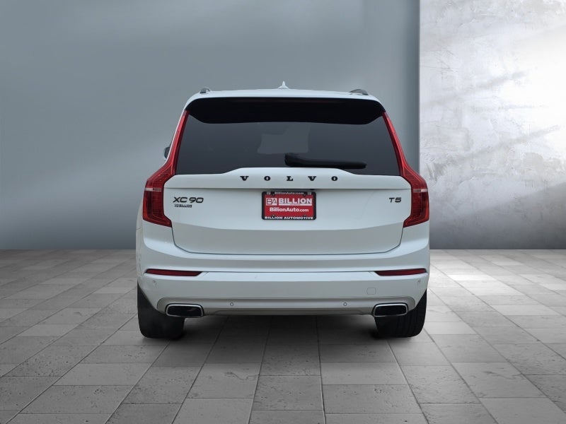 2020 Volvo XC90 Momentum