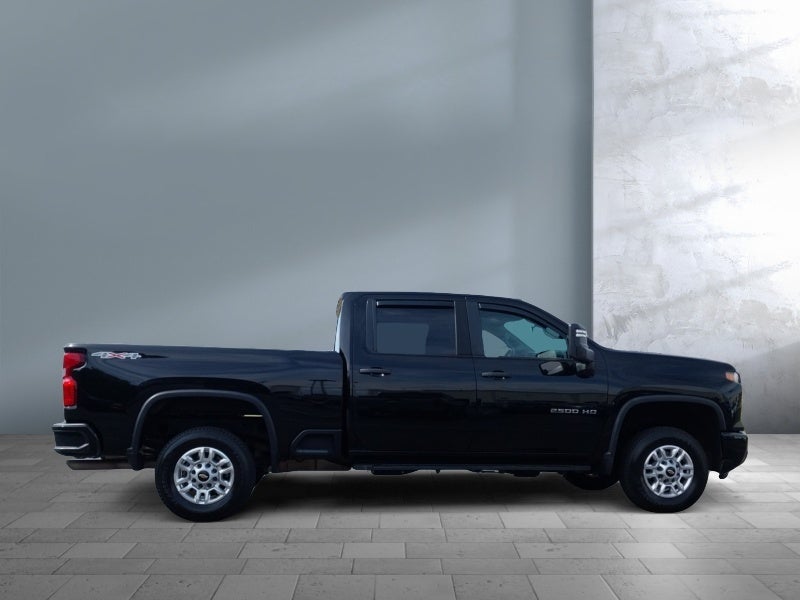 2024 Chevrolet Silverado HD Custom