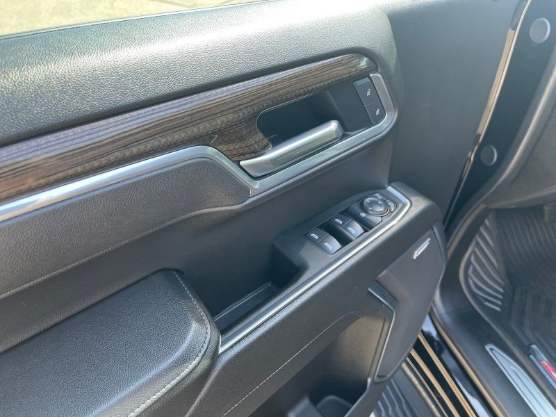 2025 Chevrolet Silverado RST