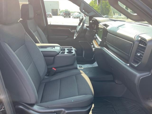 2024 GMC Sierra Elevation