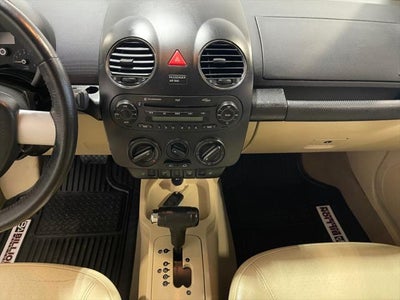 2007 Volkswagen Beetle 2dr Auto Coupe