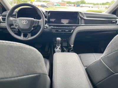 2025 Toyota CAMRY XLE