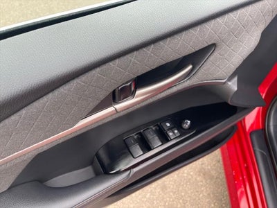 2025 Toyota CAMRY XLE