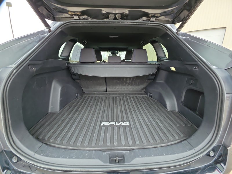 2022 Toyota RAV4 HYBRID Hybrid SE