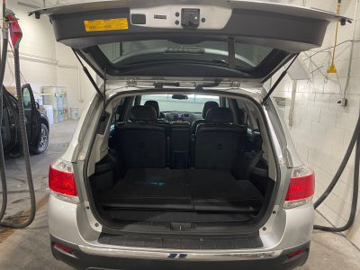 2012 Toyota HIGHLANDER SE