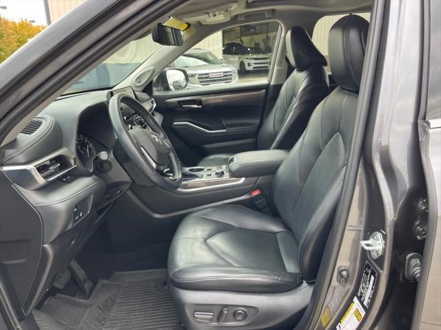 2021 Toyota HIGHLANDER Limited