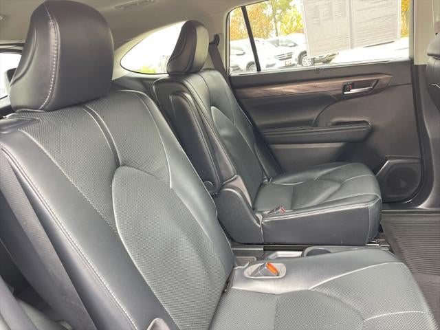 2021 Toyota HIGHLANDER Limited