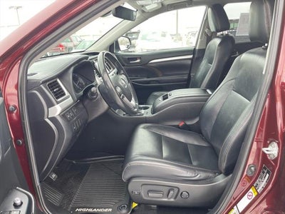 2019 Toyota HIGHLANDER XLE