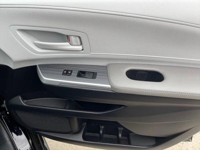 2025 Toyota SIENNA LE LE