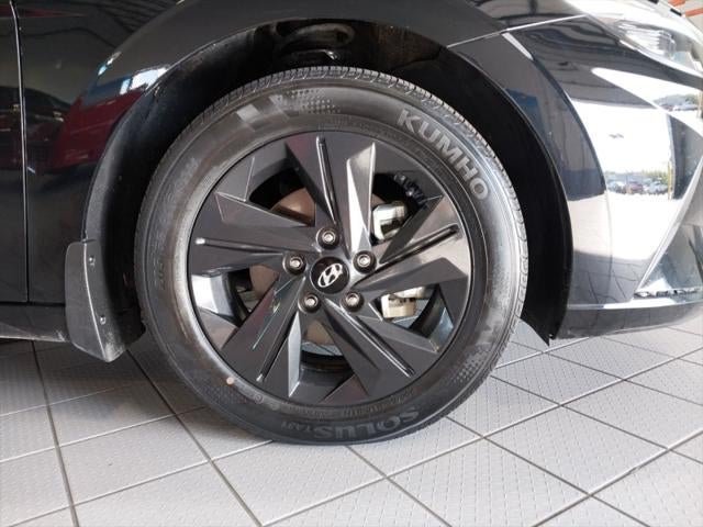 2023 Hyundai Elantra Blue