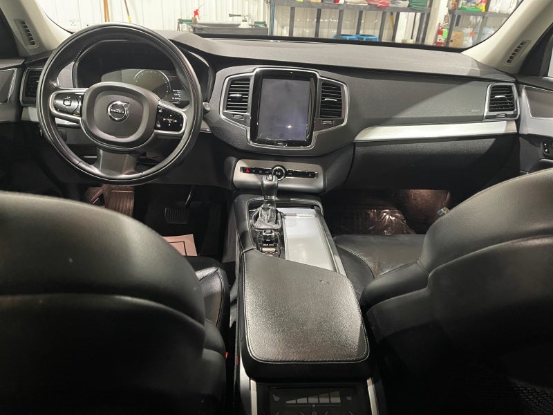 2019 Volvo XC90 Momentum