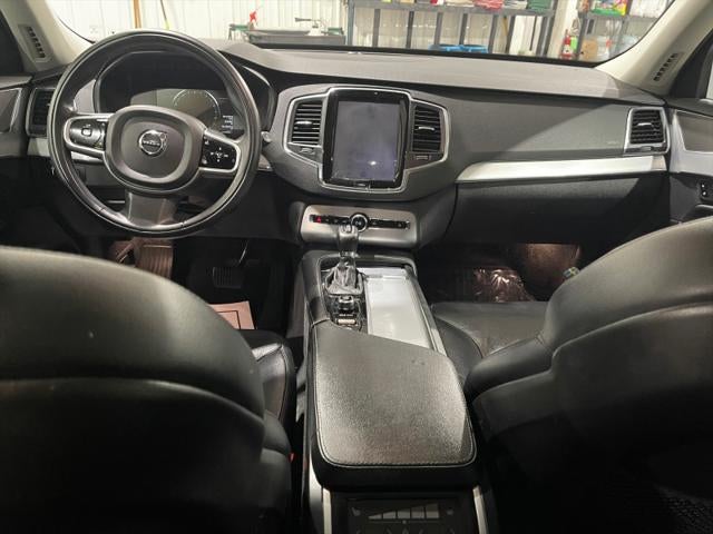 2019 Volvo XC90 Momentum