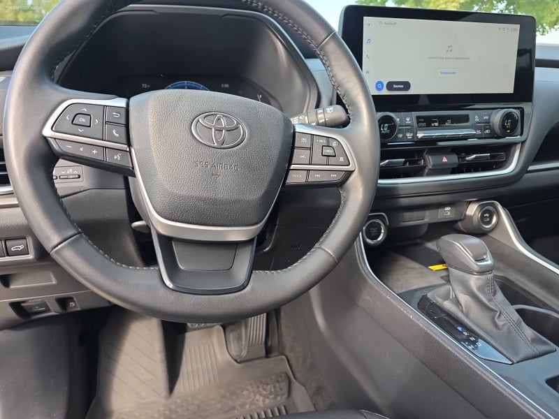 2025 Toyota Grand Highlander Base